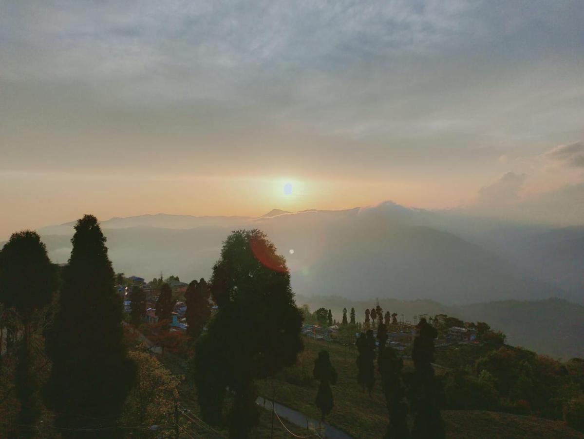 Swabhumi Homestay Kurseong Екстер'єр фото