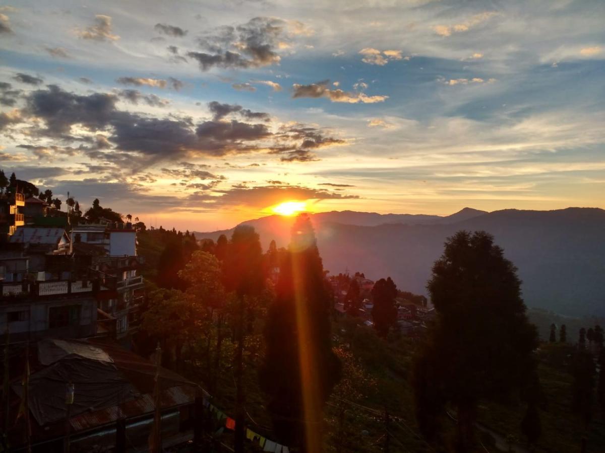 Swabhumi Homestay Kurseong Екстер'єр фото